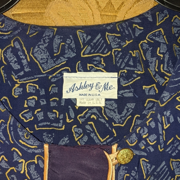 Ashley & Me Navy Blouse - Picture 3 of 7